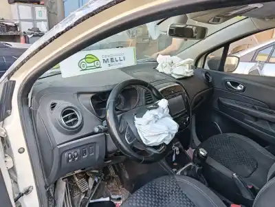Veicolo di demolizione renault captur zen dell'anno 2018 alimentato k9k608