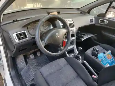 Здавання транспортного засобу peugeot 307 break/sw (s2) sw pack 109 cv / 80 kw року 2005 потужний 9hy