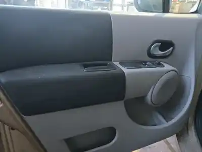 Scrapping Vehicle renault modus confort dynamique 98 cv / 72 kw of the year 2005 powered k4j770