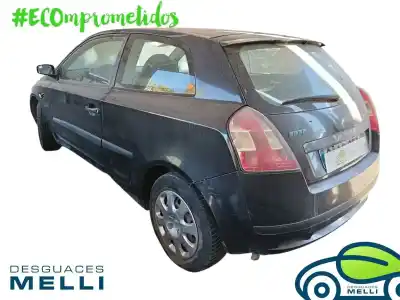 Здавання транспортного засобу fiat stilo (192) 1.2 16v року 2004 потужний 188a5000