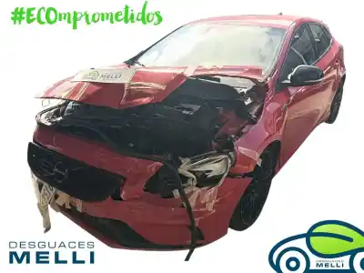 Scrapping Vehicle volvo v40 r-design momentum 152 cv / 112 kw of the year 2018 powered b4154t2