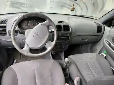 Здавання транспортного засобу hyundai accent (lc) gls року 2003 потужний g4ed