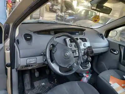 Veículo de Sucata renault scenic ii confort expression do ano 2006 alimentado k9k732