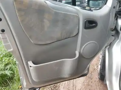 Scrapping Vehicle renault trafic combi (ab 4.01) passenger privilege of the year 2003 powered f9q760