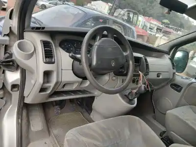 Scrapping Vehicle renault trafic combi (ab 4.01) passenger privilege of the year 2003 powered f9q760