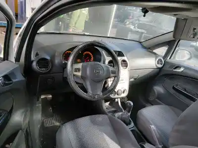 Здавання транспортного засобу opel corsa d cosmo року 2010 потужний z12xep