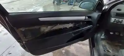 Здавання транспортного засобу opel astra gtc sport року 2006 потужний z17dth