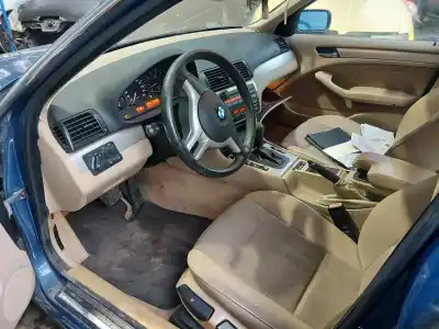 Veicolo di demolizione bmw serie 3 berlina (e46) 320i dell'anno 2002 alimentato 226s1