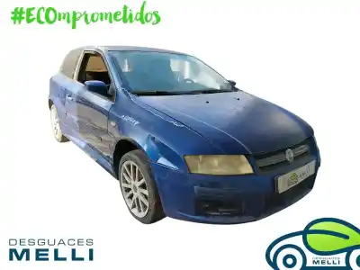 Veículo de Sucata fiat stilo (192) 1.6 16v dynamic (04.2006->) 105 cv / 77 kw do ano 2006 alimentado 192b30