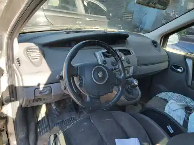 Veículo de Sucata renault scenic ii dynamique 131 cv / 96 kw do ano 2008 alimentado f9q818