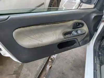 Scrapping Vehicle renault clio ii fase ii (b/cb0) authentique 58 cv / 43 kw of the year 2002 powered d7f