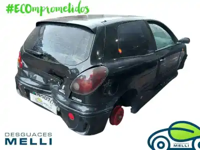 Veicolo di demolizione fiat bravo (182) jtd 105 / 100 sx dell'anno 2001 alimentato 182b9000