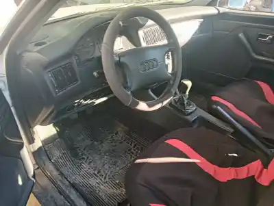 Veicolo di demolizione audi 80/90 (893) 80 dell'anno 1994 alimentato 1z