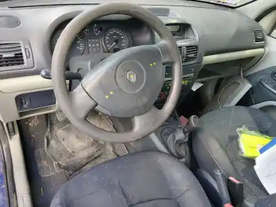 Здавання транспортного засобу renault clio ii fase ii (b/cb0) expression року 2001 потужний k9k