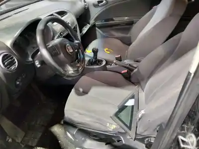 Veículo de Sucata seat leon (1p1) 2.0 tdi 16v do ano 2006 alimentado bkd