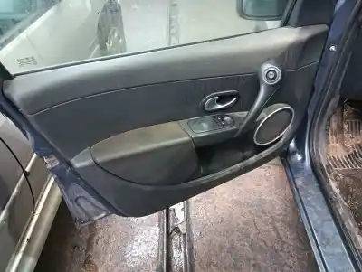 Veicolo di demolizione renault clio iii confort dynamique dell'anno 2001 alimentato k9k766