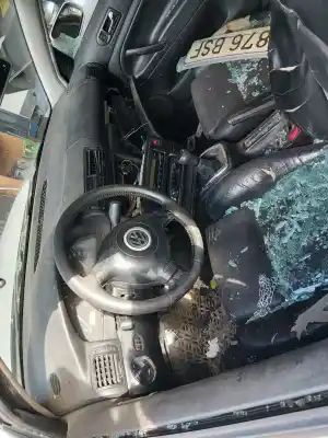 Veículo de Sucata volkswagen passat b5 (3b2) 1.9 tdi do ano 2001 alimentado afn