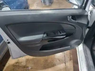 Veículo de Sucata opel corsa d selective do ano 2001 alimentado a13dtr