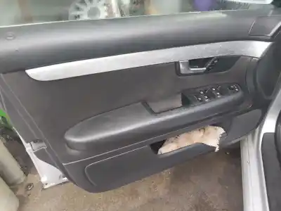 Veículo de Sucata audi a4 berlina (8e) 2.0 16v fsi do ano 2003 alimentado awa