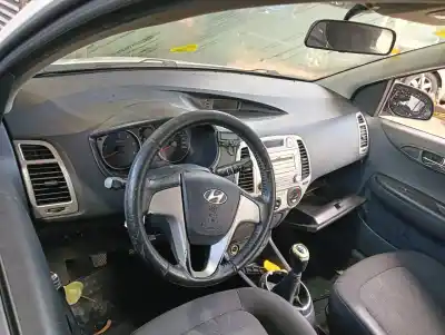 Veículo de Sucata hyundai i20 comfort do ano 2012 alimentado d4fc