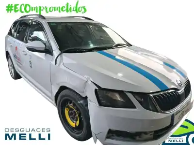 Veículo de Sucata skoda octavia combi (5e5) like 150 cv / 110 kw do ano 2001 alimentado crmb