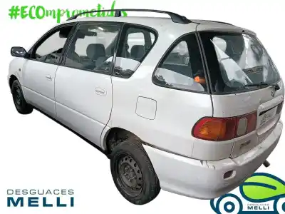 Sloopvoertuig toyota picnic (m10) 2.2 td 90 cv / 66 kw van het jaar 2001 aangedreven 3cte