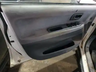 Sloopvoertuig toyota picnic (m10) 2.2 td 90 cv / 66 kw van het jaar 2001 aangedreven 3cte