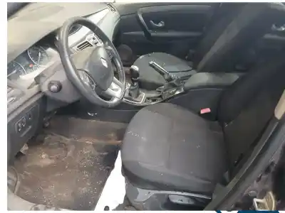 Sloopvoertuig renault laguna iii expression van het jaar 2001 aangedreven m9r742