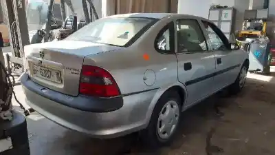 Утилизация автомобиля OPEL VECTRA B (J96) 1.6 I 16V (F19) года 1998 питание X16XEL