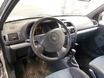 Утилизация автомобиля renault                                            clio ii fase i (b/cbo)                                                                                                                                                                                                                                     * года 2005 питание g/d7f g7