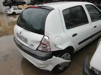 Утилизация автомобиля renault                                            clio ii fase ii (b/cb0)                                                                                                                                                                                                                                    authentique года 2004 питание d4f722