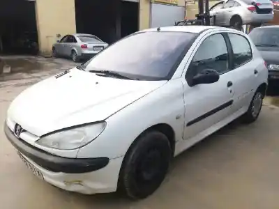 Hurda Aracı peugeot 206 berlina 206 5p xr 75 yılın 2002 güçlü kfw