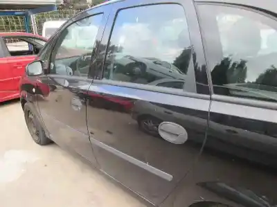 Vehicul casat OPEL MERIVA Cosmo al anului 2004 alimentat Z17DTH