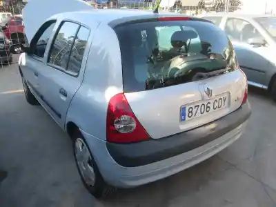 Утилизация автомобиля renault                                            clio ii fase ii (b/cb0)                                                                                                                                                                                                                                    authentique года 2003 питание d4f712
