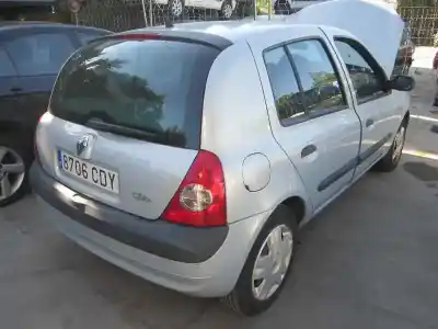 Утилизация автомобиля renault                                            clio ii fase ii (b/cb0)                                                                                                                                                                                                                                    authentique года 2003 питание d4f712