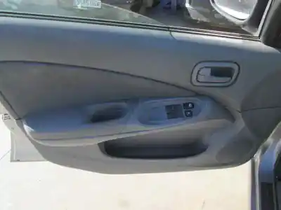 Véhicule à la ferraille nissan                                             almera (n16/e)                                                                                                                                                                                                                                             acenta                                                                                                                                                                                                                                                     de l'année 2005 alimenté 