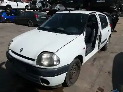 Vehículo de desguace RENAULT                                            CLIO II FASE II (B/CB0)                                                                                                                                                                                                                                    D7F720                                                                                                                                                                                                                                                     del año 1999 con motor D7F720