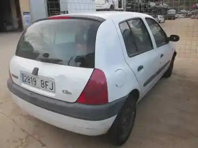 Scrapping Vehicle renault clio ii fase i (b/cbo) 1.9 d alize of the year 2001 powered d-f8q p8