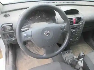 Scrapping Vehicle opel corsa c cosmo of the year 2004 powered 