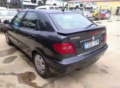Veículo de Sucata citroen xsara berlina 1.6i 16v sx do ano 2003 alimentado 