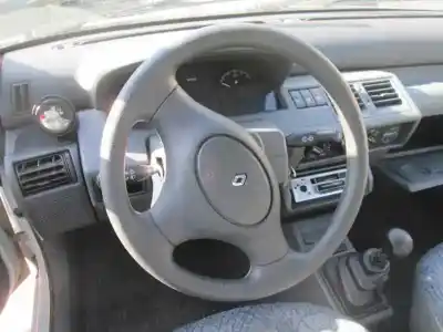 Здавання транспортного засобу renault clio i fase i+ii (b/c57) 1.2 року 1996 потужний  Здавання транспортного засобу renault clio i fase i+ii (b/c57) 1.2 року 1996 потужний