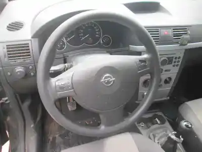 Scrapping Vehicle opel meriva blue line of the year 2005 powered 