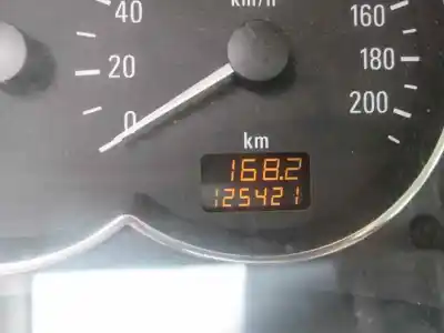 Scrapping Vehicle opel meriva blue line of the year 2005 powered 