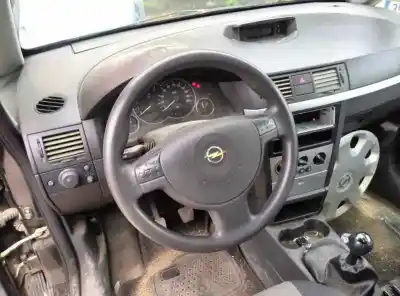 Verschrottungsfahrzeug opel meriva cosmo des jahres 2003 angetrieben z17dth