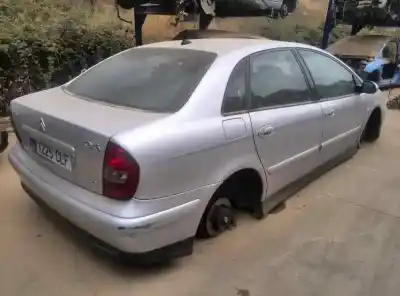 Veículo de Sucata citroen c5 berlina 2.0 hdi premier do ano 2003 alimentado 