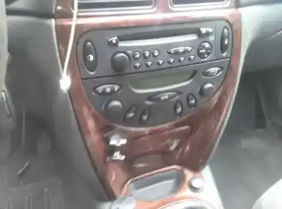 Veículo de Sucata citroen c5 berlina 2.0 hdi premier do ano 2003 alimentado 