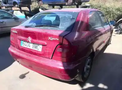 Veículo de Sucata citroen xsara berlina 1.6i 16v sx do ano 2001 alimentado 