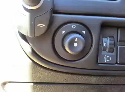 Veículo de Sucata citroen xsara berlina 1.6i 16v sx do ano 2001 alimentado 