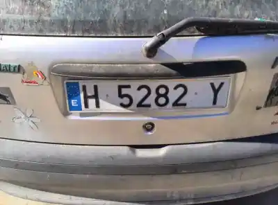 Veículo de Sucata citroen xsara berlina 1.6i 16v sx do ano 2001 alimentado 