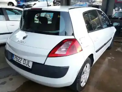 Veículo de Sucata renault megane ii berlina 5p confort expression do ano 2005 alimentado k9k722